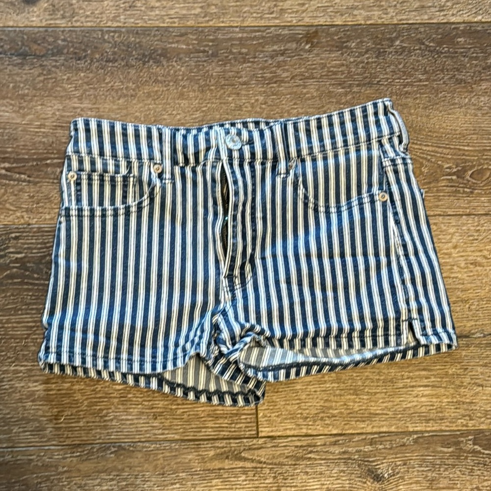 American Eagle hi‎ rise shortie 6
